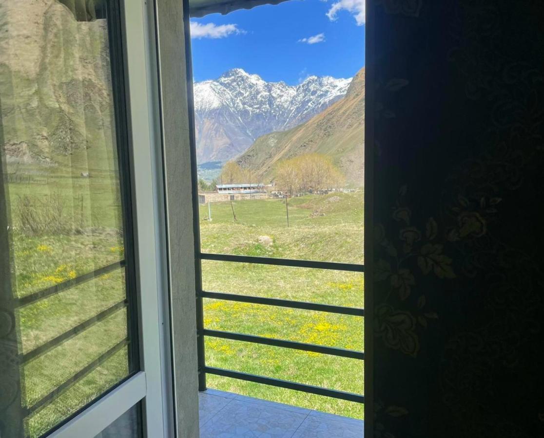 Cozy Hotel Kazbegi Eksteriør billede
