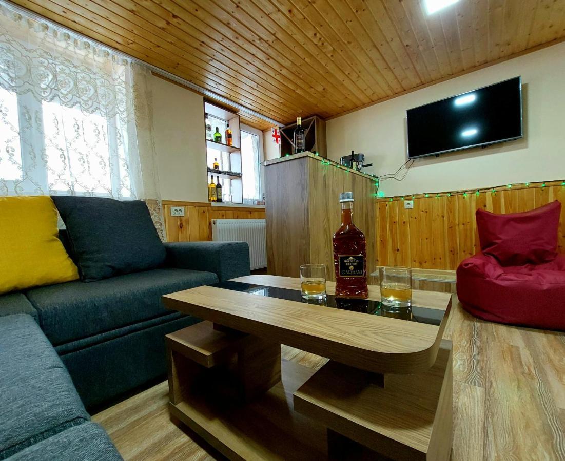 Cozy Hotel Kazbegi Eksteriør billede